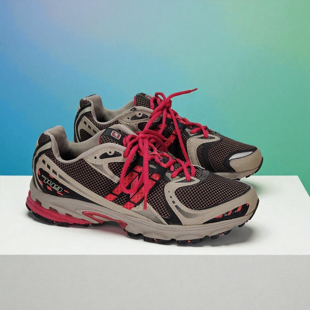 New Balance 749 Hiking Pink / Beige WR749BR Size 10B Women's Sneakers